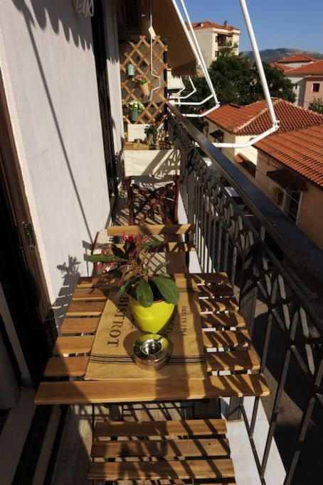 Apartamento Delphic Moments - Sunny App 3Br, 2Ba With View Exterior foto