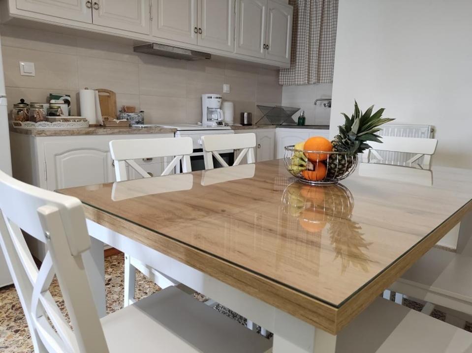 Apartamento Delphic Moments - Sunny App 3Br, 2Ba With View Exterior foto