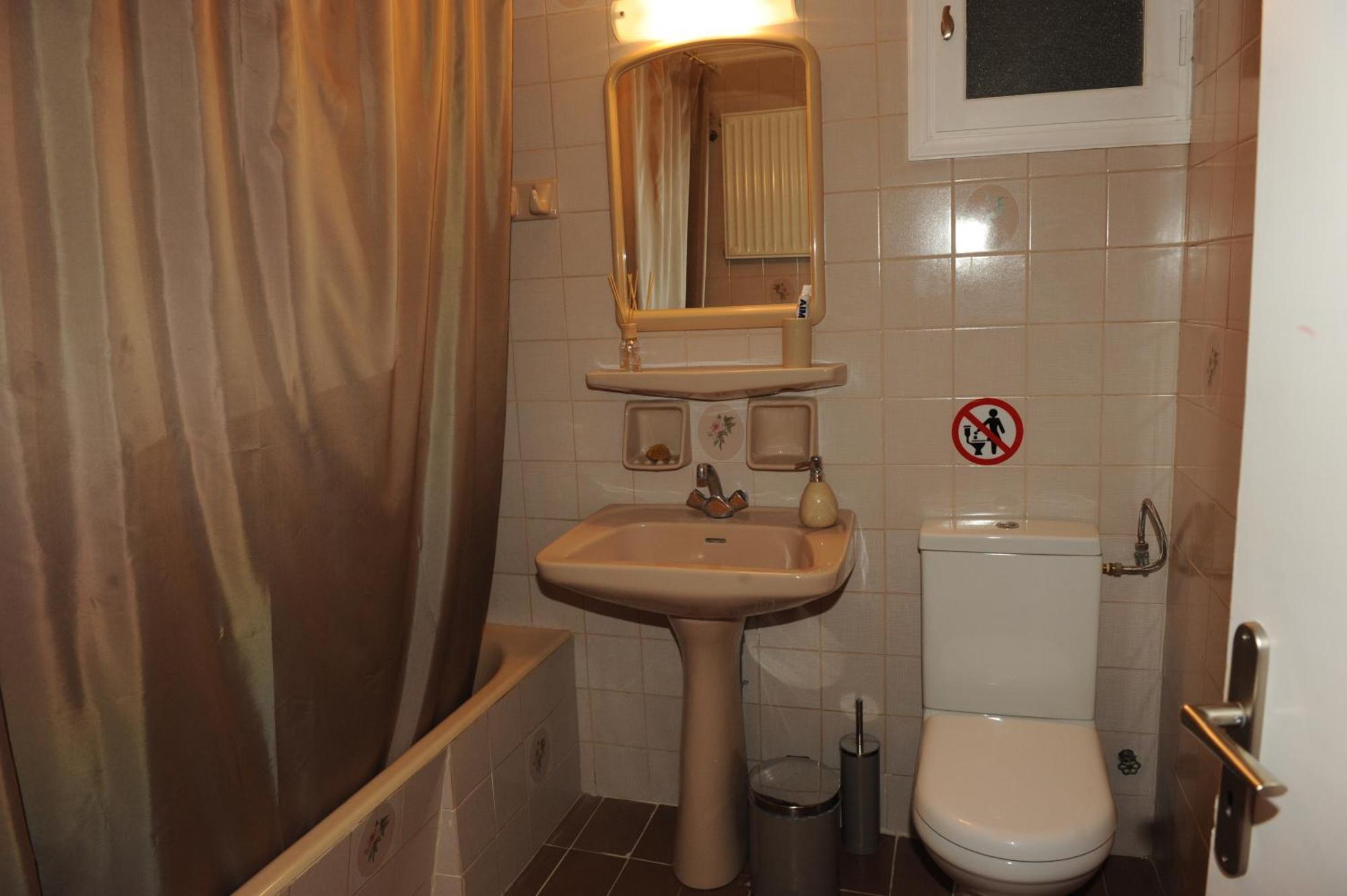 Apartamento Delphic Moments - Sunny App 3Br, 2Ba With View Exterior foto